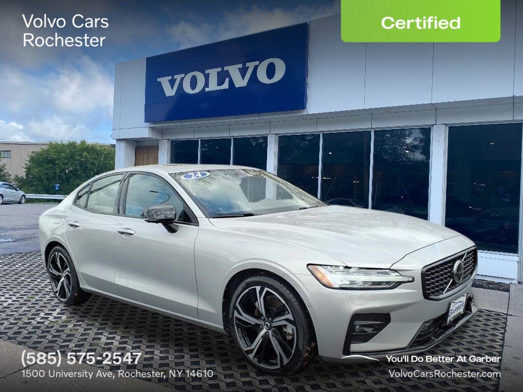 2024 Volvo S60 B5 Ultimate Dark Theme AWD