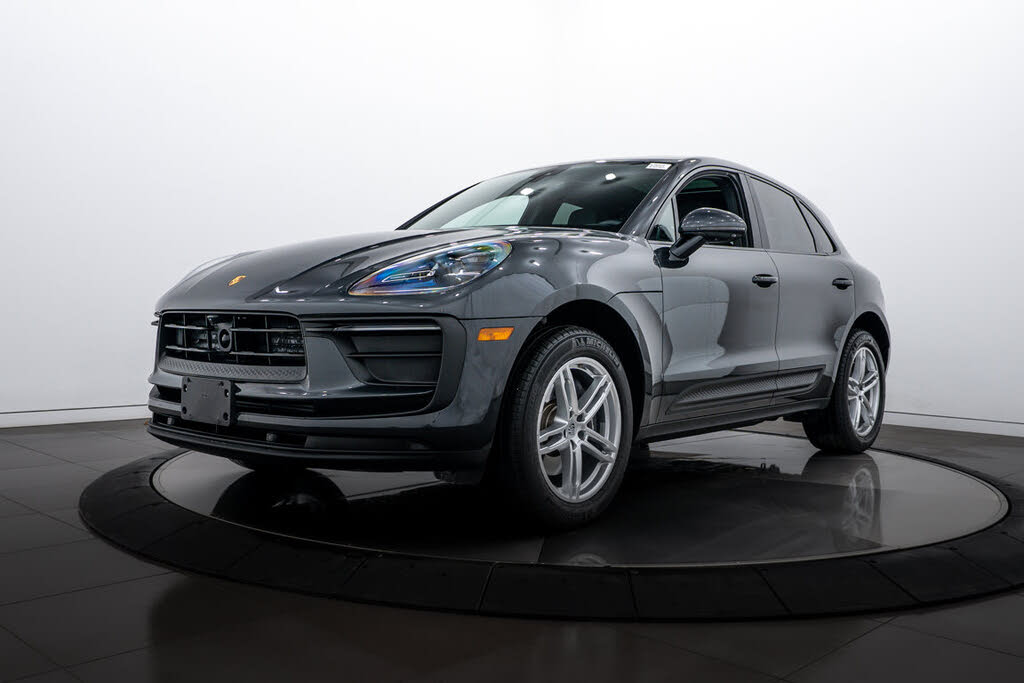2025 Porsche Macan AWD