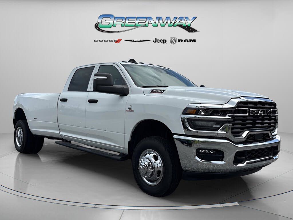 2026 RAM 3500 Tradesman Crew Cab LB DRW 4WD