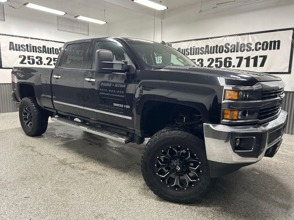 2015 Chevrolet Silverado 3500HD LTZ Crew Cab 4WD