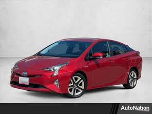 Toyota Prius Three Touring FWD