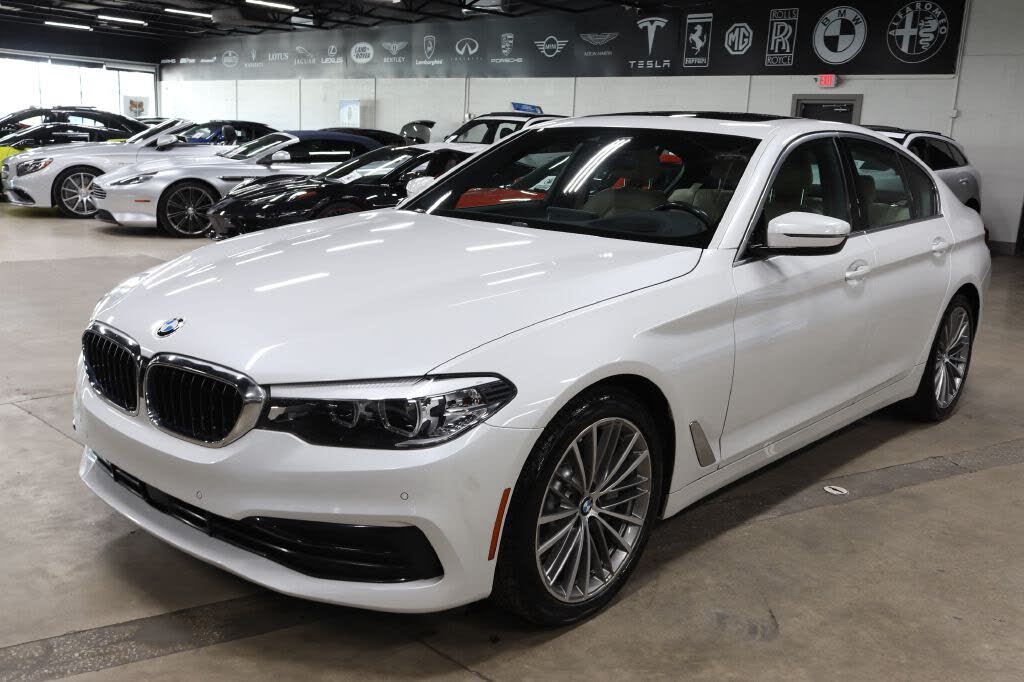 2019 BMW 5 Series 540i Sedan RWD