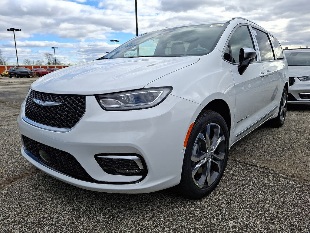 2026 Chrysler Pacifica Pinnacle AWD