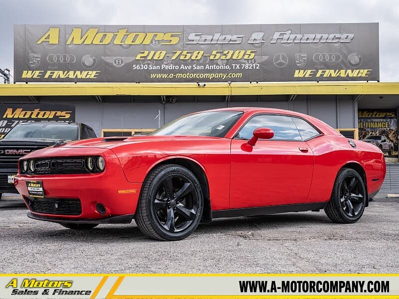 2016 Dodge Challenger SXT RWD