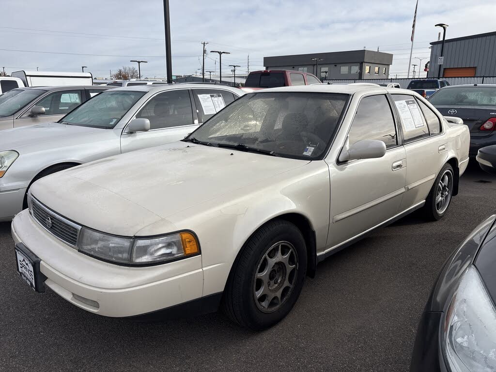 1993 Nissan Maxima GXE