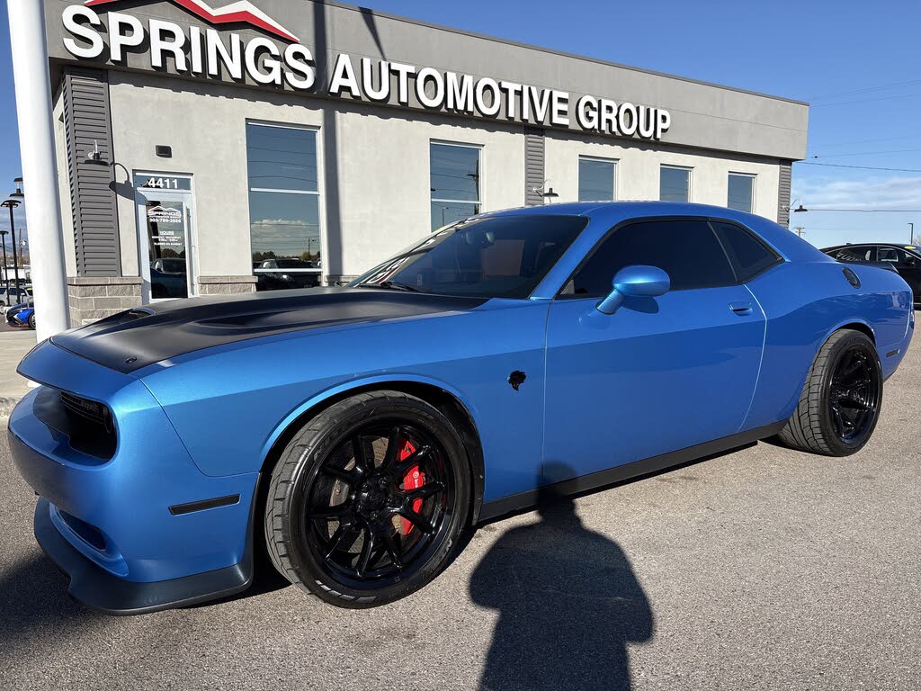 2016 Dodge Challenger SRT Hellcat RWD