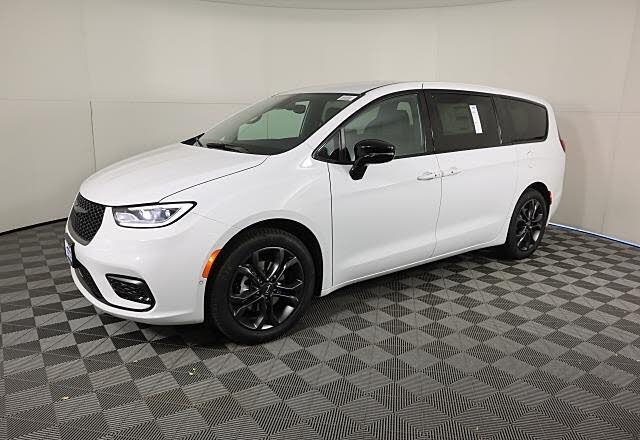 2026 Chrysler Pacifica Select FWD