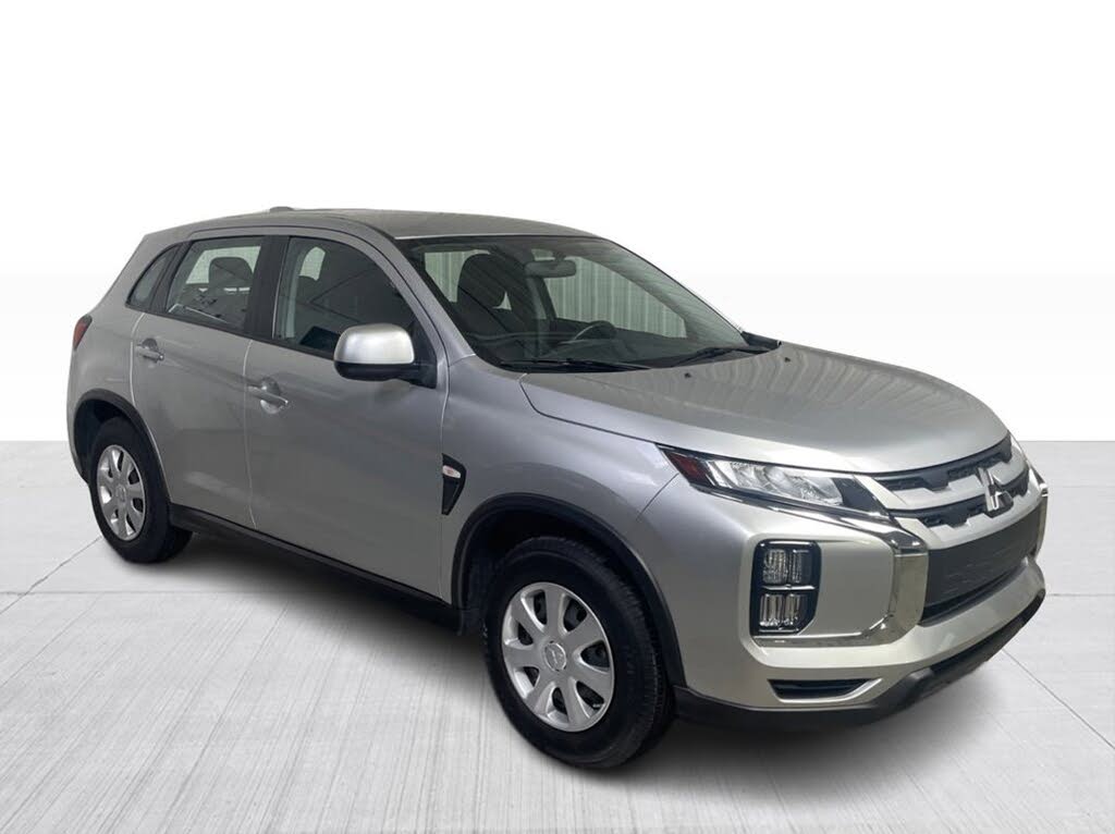 2020 Mitsubishi RVR ES FWD