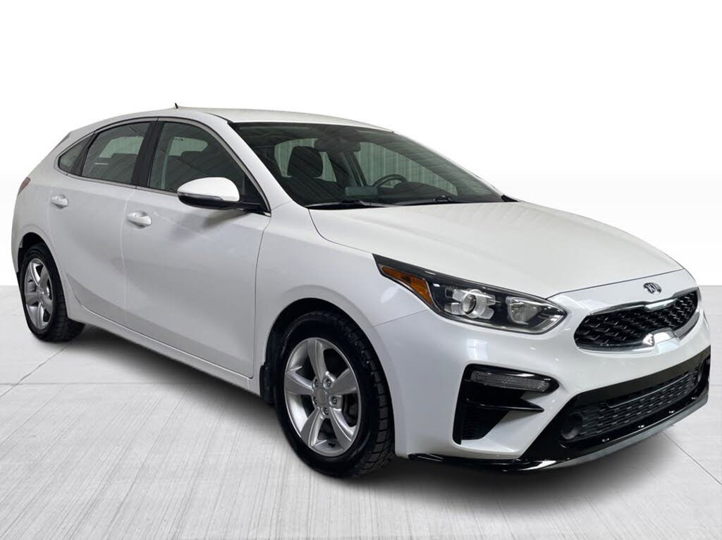 Kia Forte5 EX FWD 2021