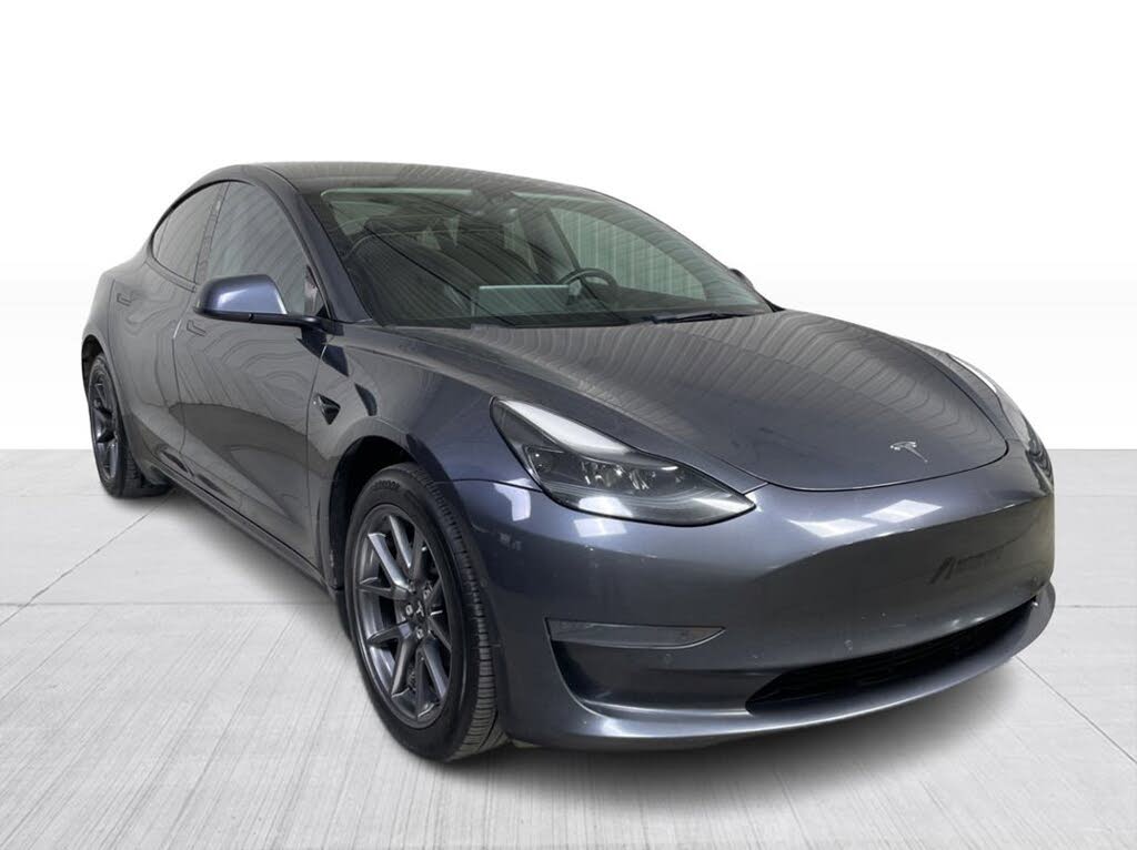 2022 Tesla Model 3 RWD