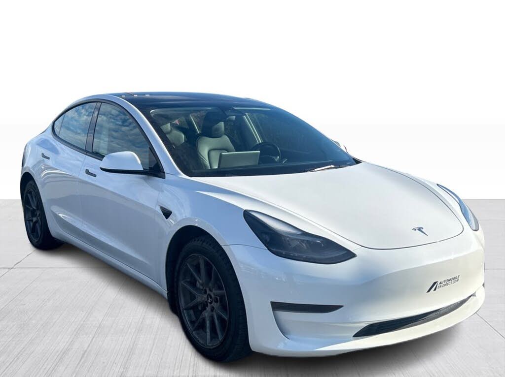 2023 Tesla Model 3 RWD