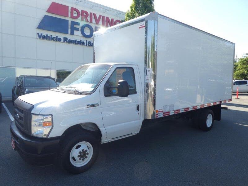 2024 Ford E-Series Chassis E-450 SD Cutaway 176 DRW RWD