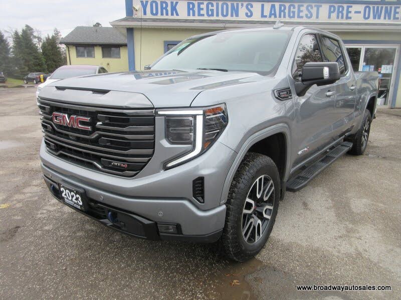 2023 GMC Sierra 1500 AT4 Crew Cab 4WD