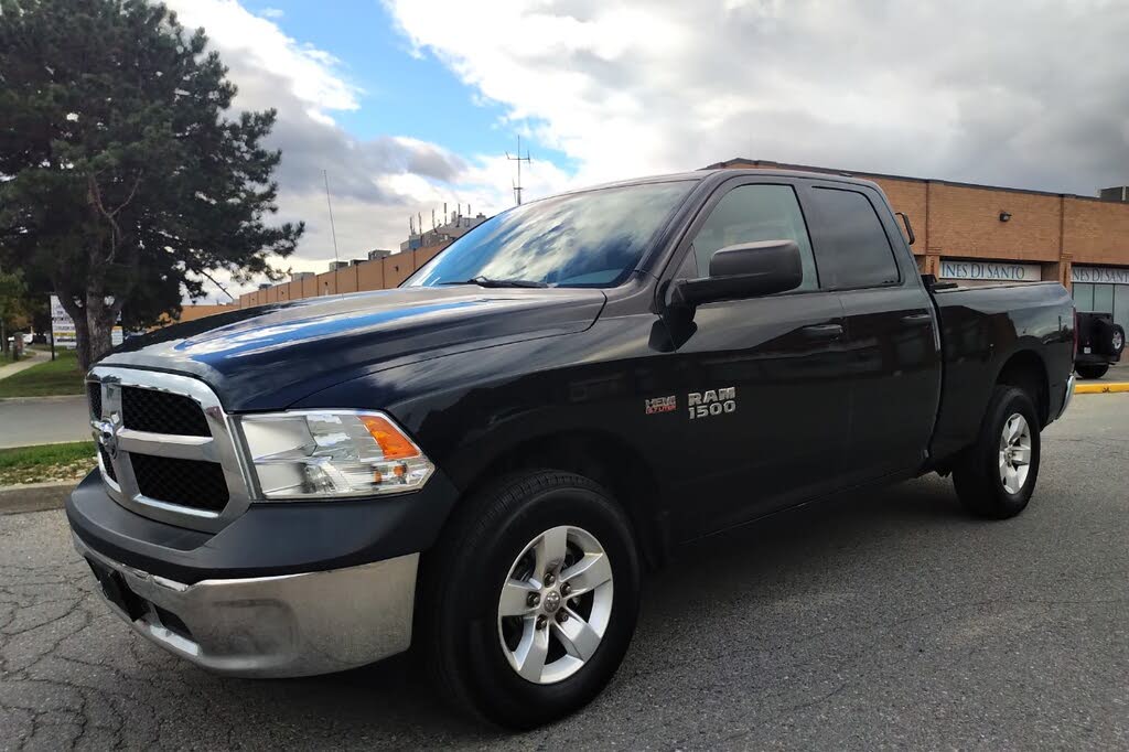2015 RAM 1500 ST Quad Cab 4WD