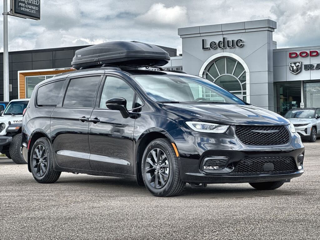 2025 Chrysler Pacifica Select FWD