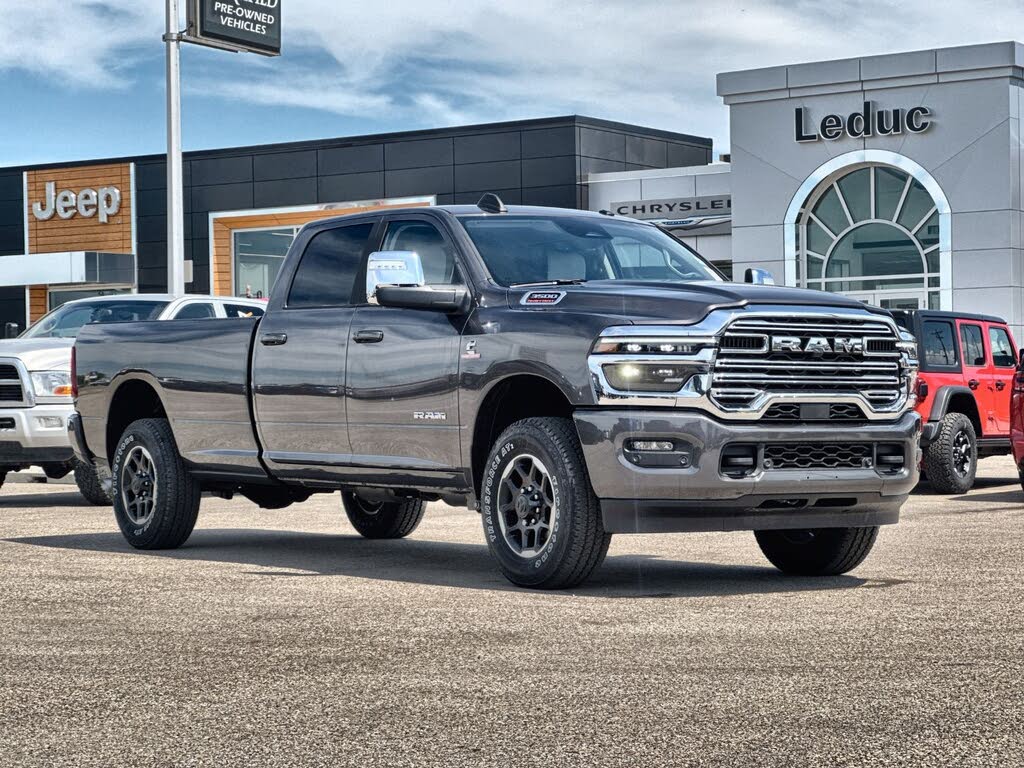 2025 RAM 3500 Laramie Crew Cab LB 4WD