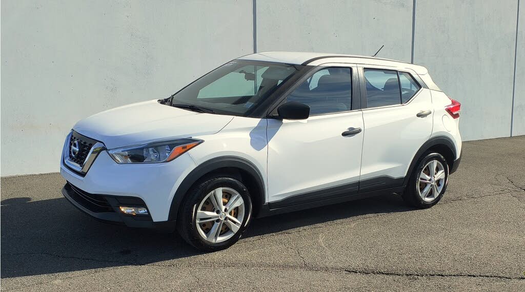 2019 Nissan Kicks S FWD