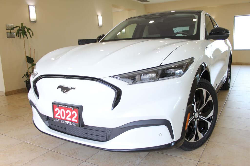 2022 Ford Mustang Mach-E Premium AWD