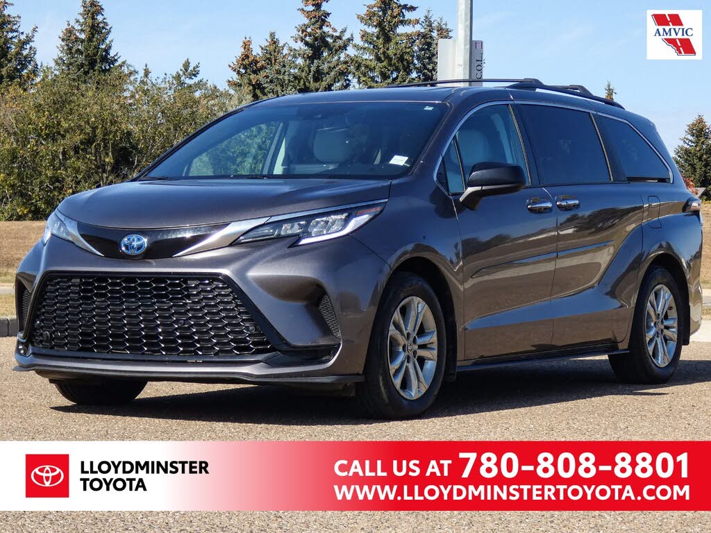 2022 Toyota Sienna XSE 7-Passenger AWD