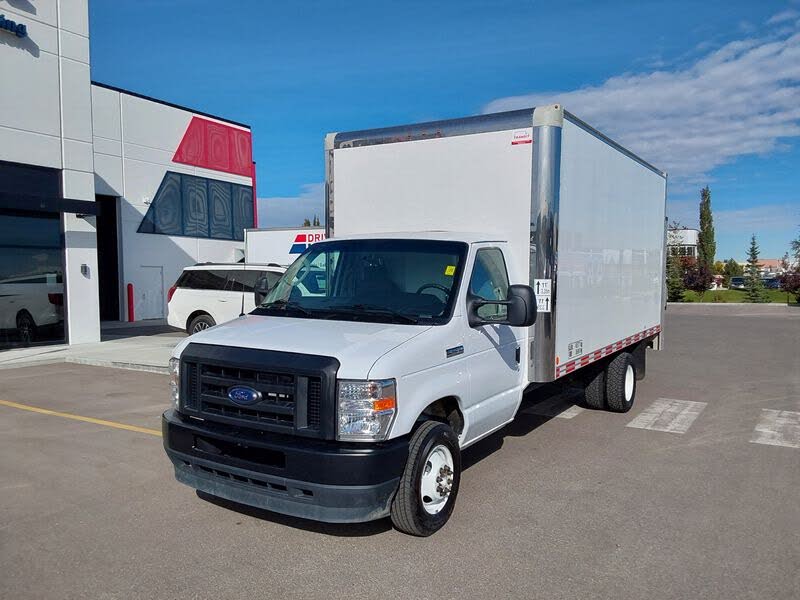 Ford E-Series Chassis E-450 SD Cutaway 176 DRW RWD 2024