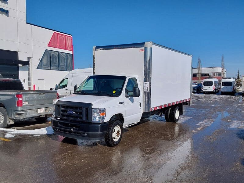 Ford E-Series Chassis E-450 SD Cutaway 176 DRW RWD 2024