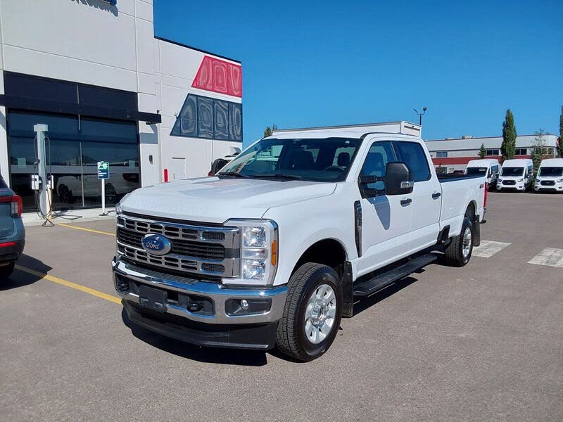 2024 Ford F-350 Super Duty XLT Crew Cab LB 4WD