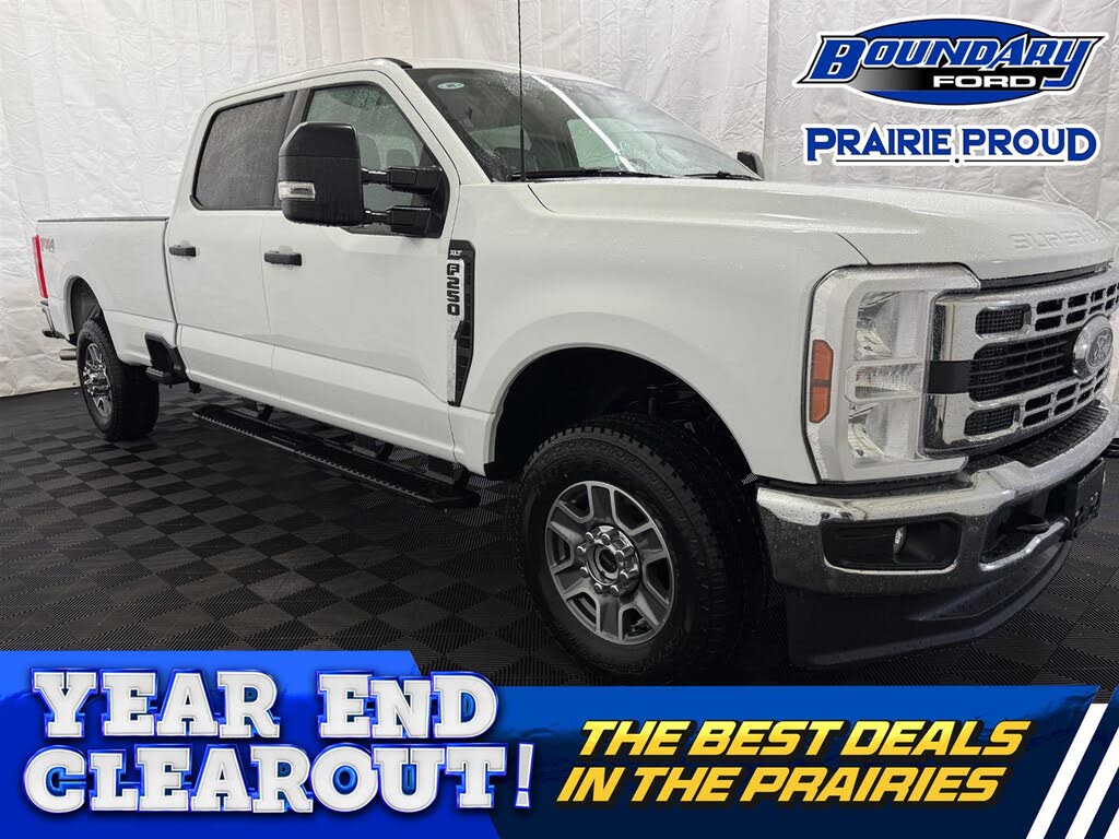 2025 Ford F-250 Super Duty XLT Crew Cab 4WD