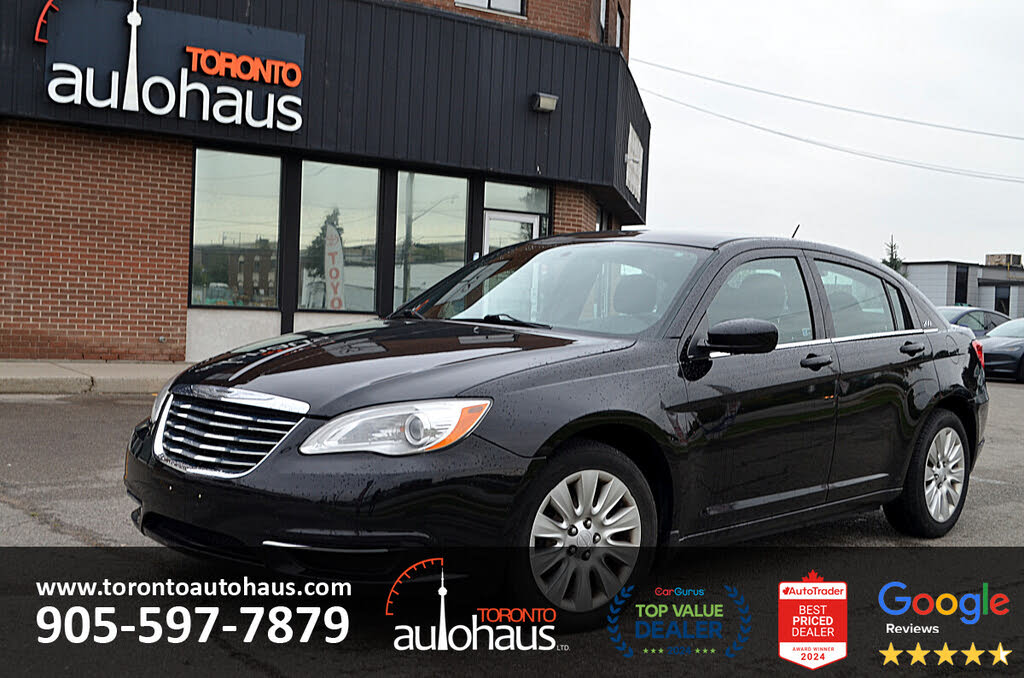 Chrysler 200 LX Sedan FWD 2014