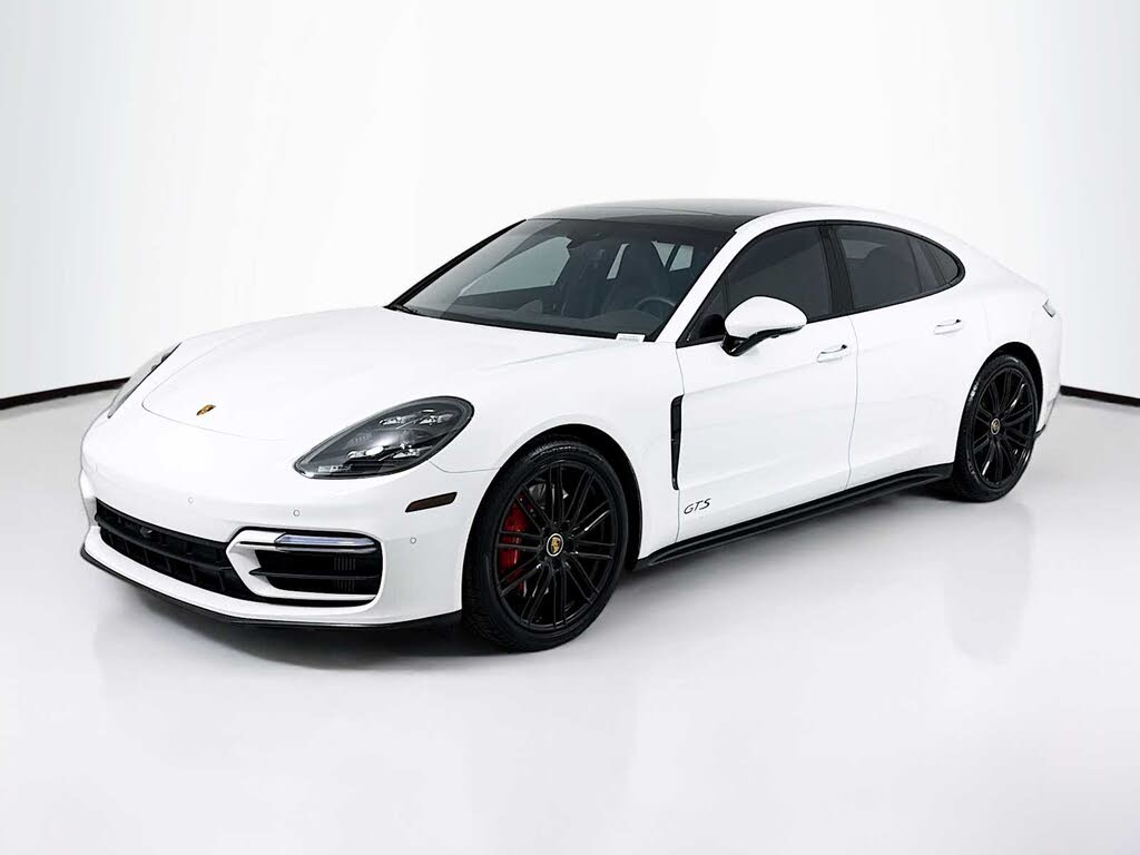 2022 Porsche Panamera GTS AWD