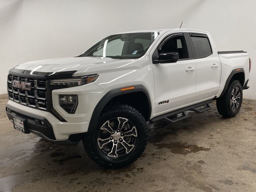 2024 GMC Canyon AT4 Crew Cab 4WD