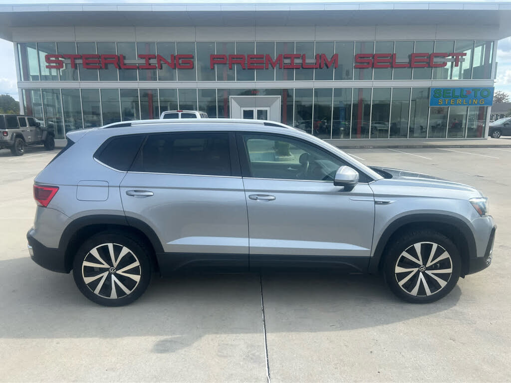 2024 Volkswagen Taos SE FWD