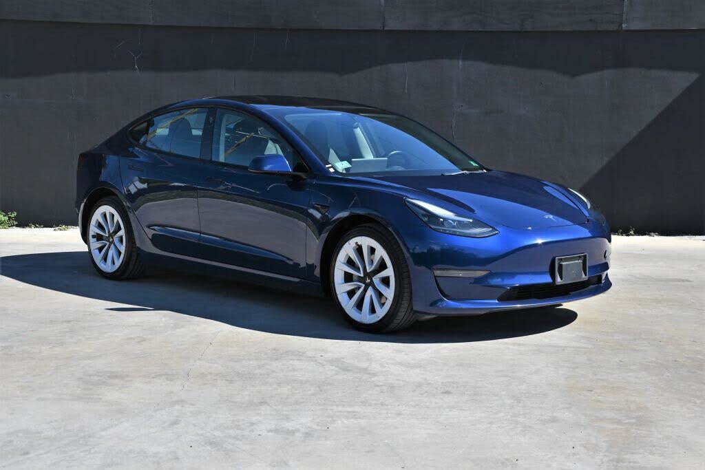 2022 Tesla Model 3 RWD