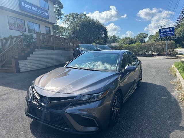 2022 Toyota Camry Hybrid SE FWD