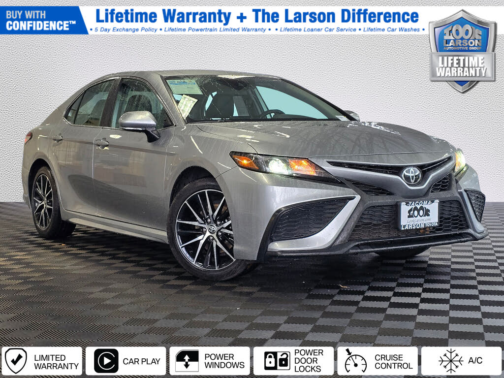 2024 Toyota Camry SE FWD