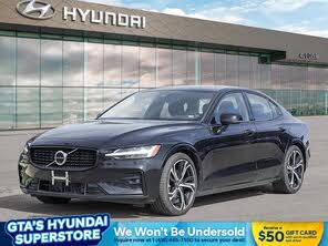 Volvo S60 B5 Plus Dark Theme AWD