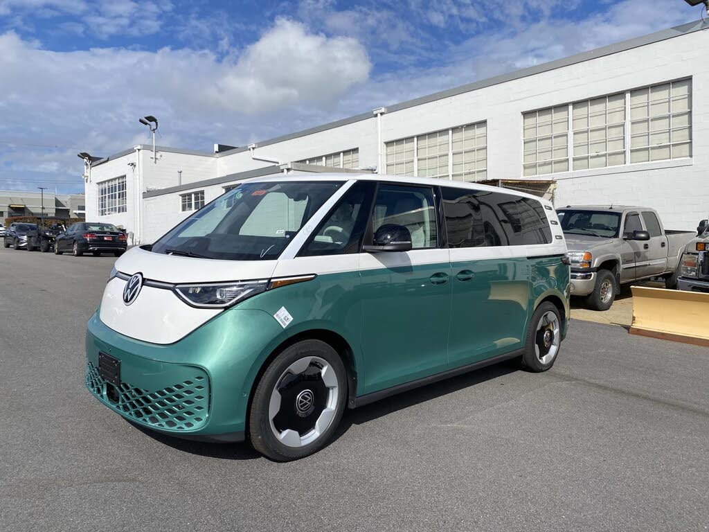 2025 Volkswagen ID.Buzz Pro S Plus 4Motion