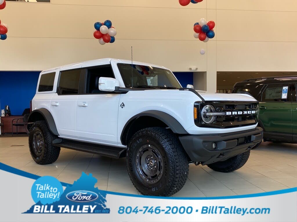 2025 Ford Bronco Outer Banks 4-Door 4WD