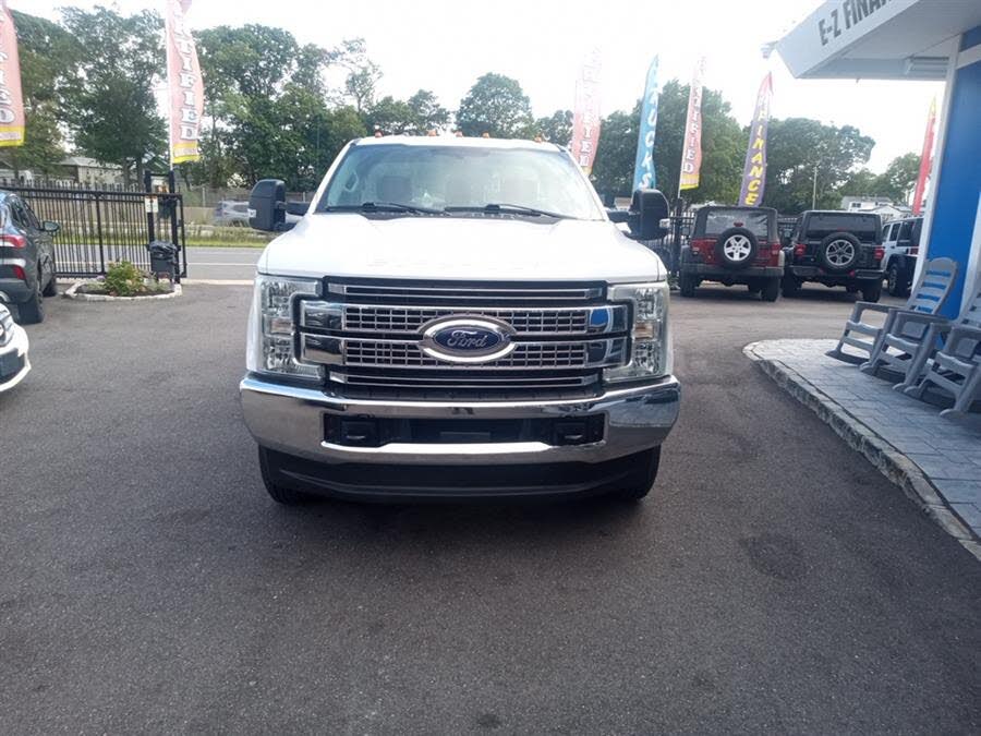 2017 Ford F-350 Super Duty XL LB 4WD