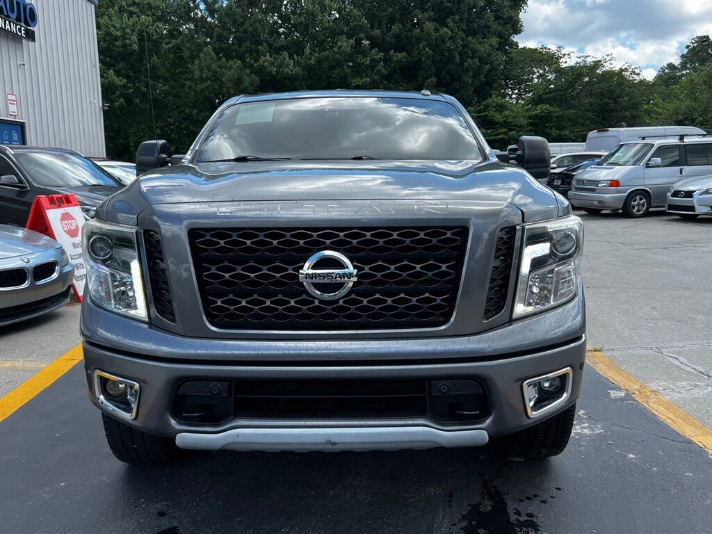 2017 Nissan Titan PRO-4X Crew Cab 4WD