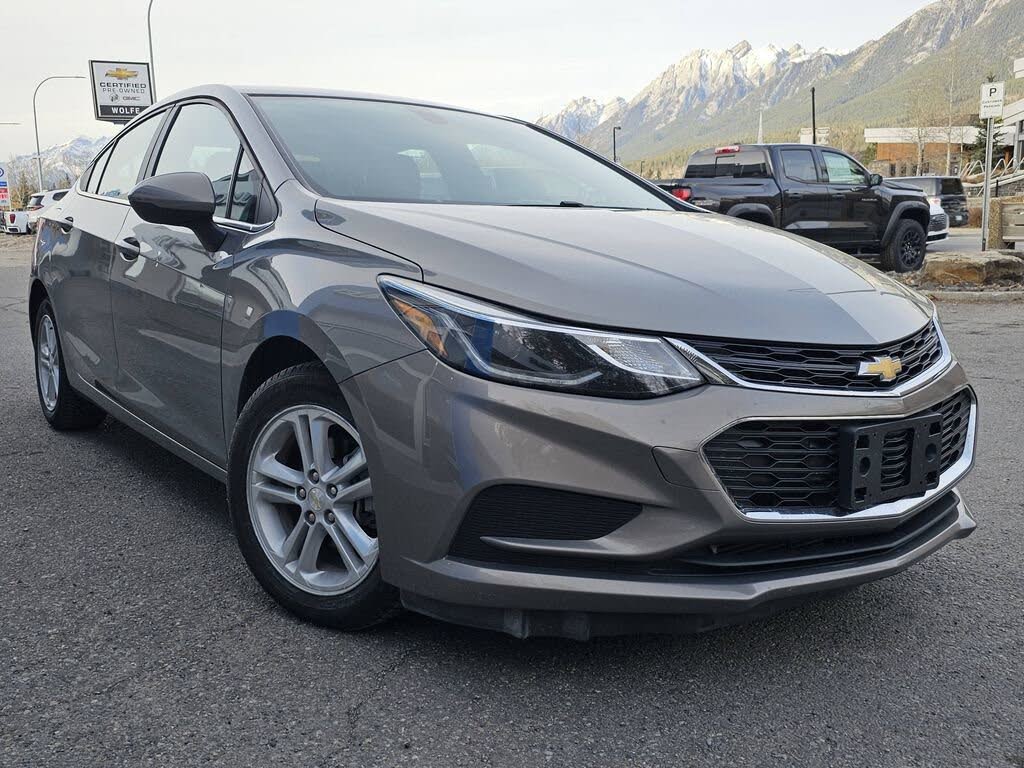 2017 Chevrolet Cruze LT Sedan FWD