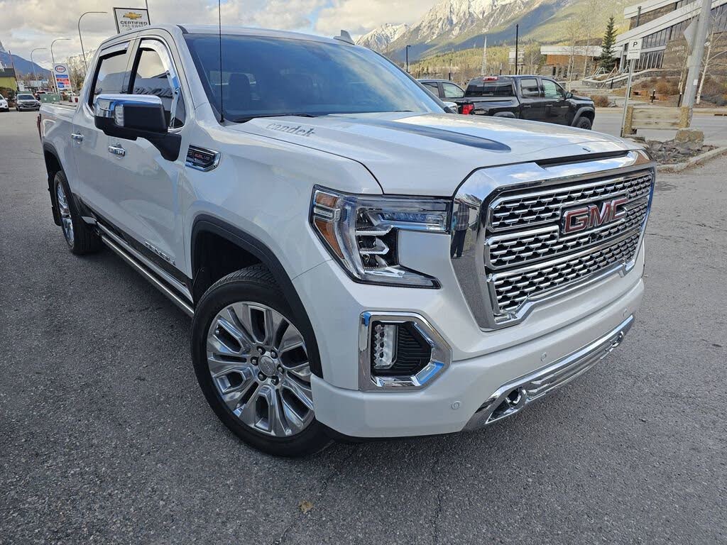 2020 GMC Sierra 1500 Denali Crew Cab 4WD