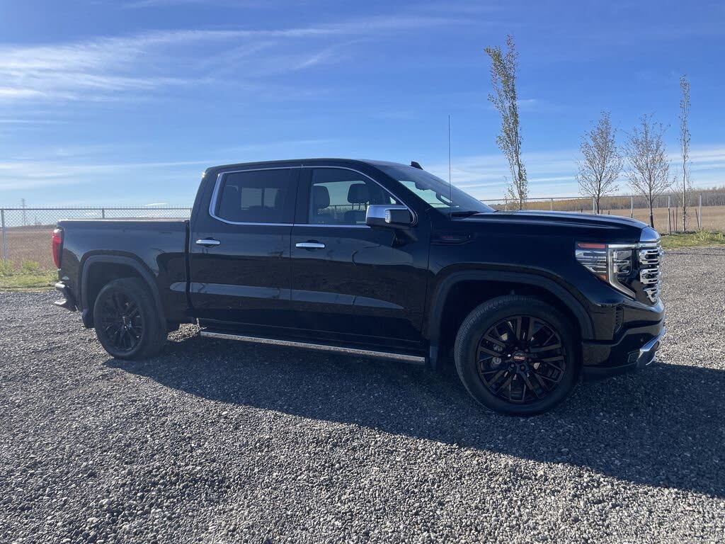 2023 GMC Sierra 1500 Denali Crew Cab 4WD