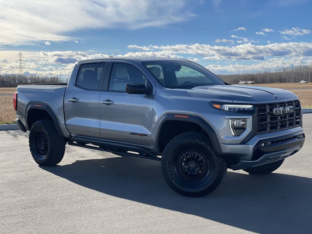 GMC Canyon AT4X Crew Cab 4WD 2024