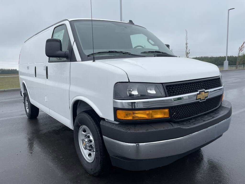 2025 Chevrolet Express Cargo 2500 RWD