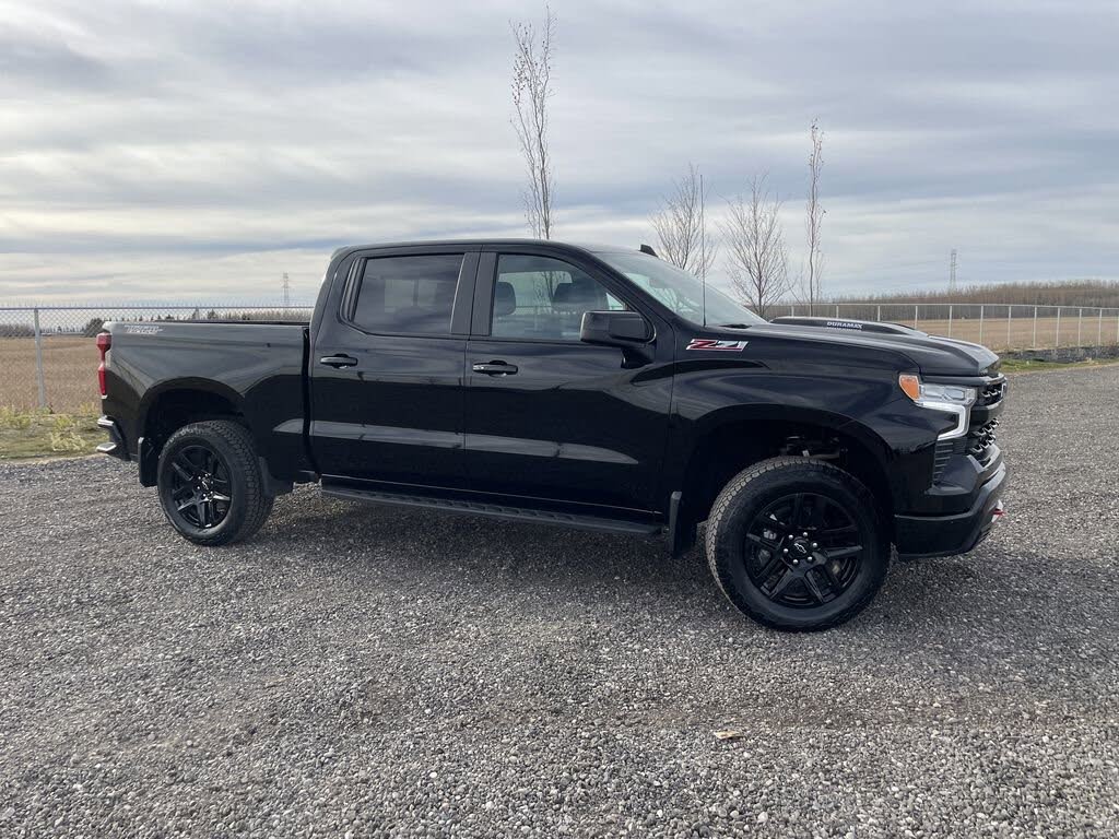 2025 Chevrolet Silverado 1500 LT Trail Boss Crew Cab 4WD