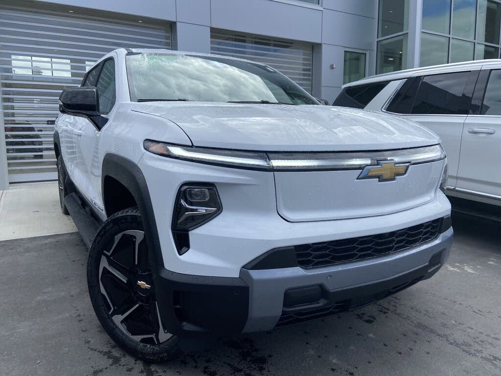 2025 Chevrolet Silverado EV LT Crew Cab e4WD