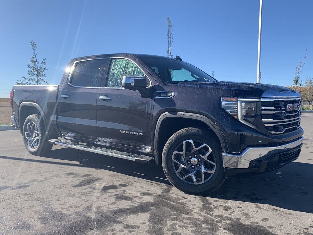 2026 GMC Sierra 1500 SLT Crew Cab 4WD