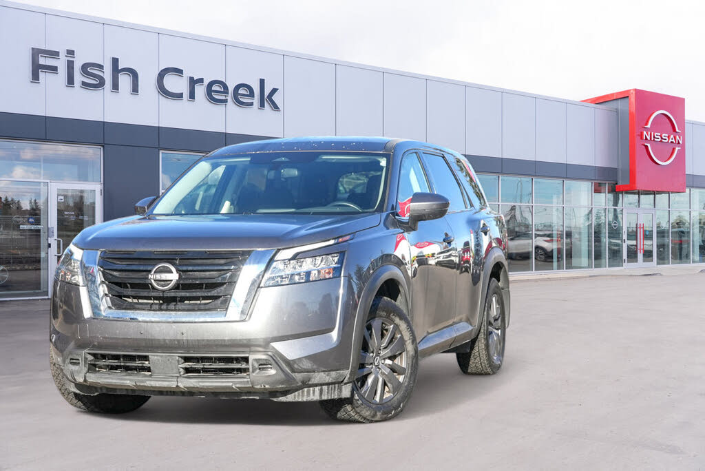 2022 Nissan Pathfinder S 4WD