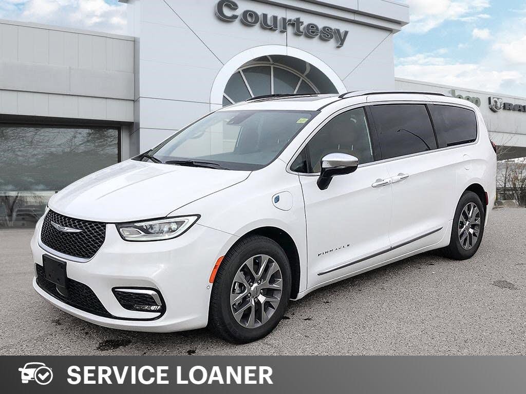 2023 Chrysler Pacifica Hybrid Pinnacle FWD