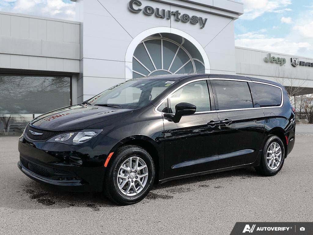 2025 Chrysler Grand Caravan SXT FWD